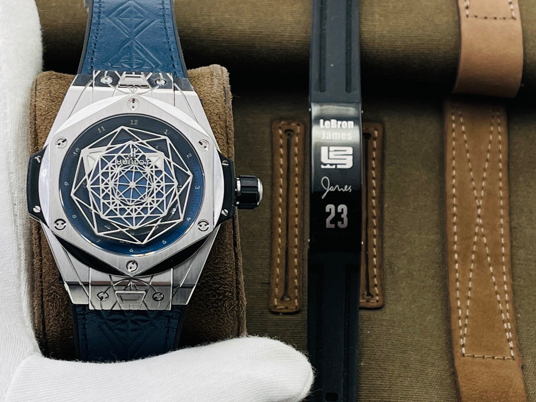 Hublot Black 1112 45mm