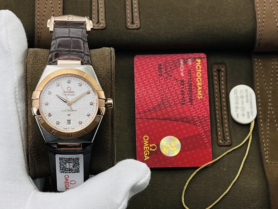 Omega Constellation Green 8800/8801 39mm