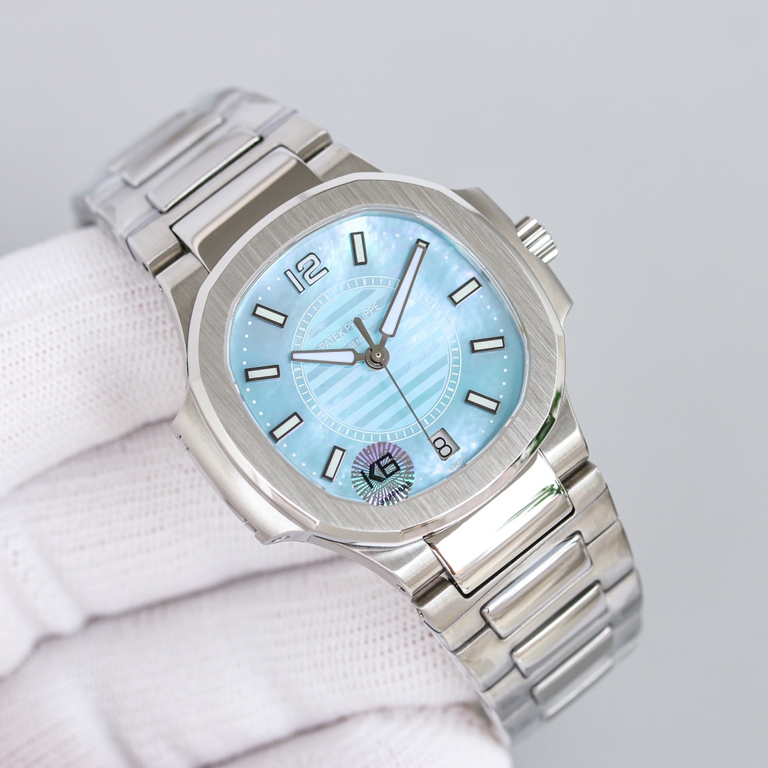 Patek Philippe Nautilus Blue 2023 35.2mm