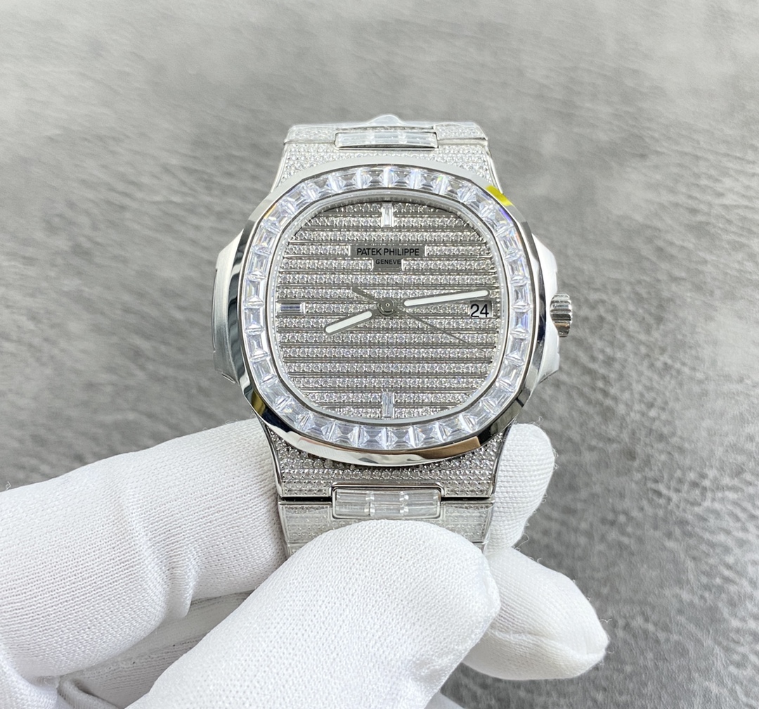 Patek Philippe Nautilus Blue 40mm