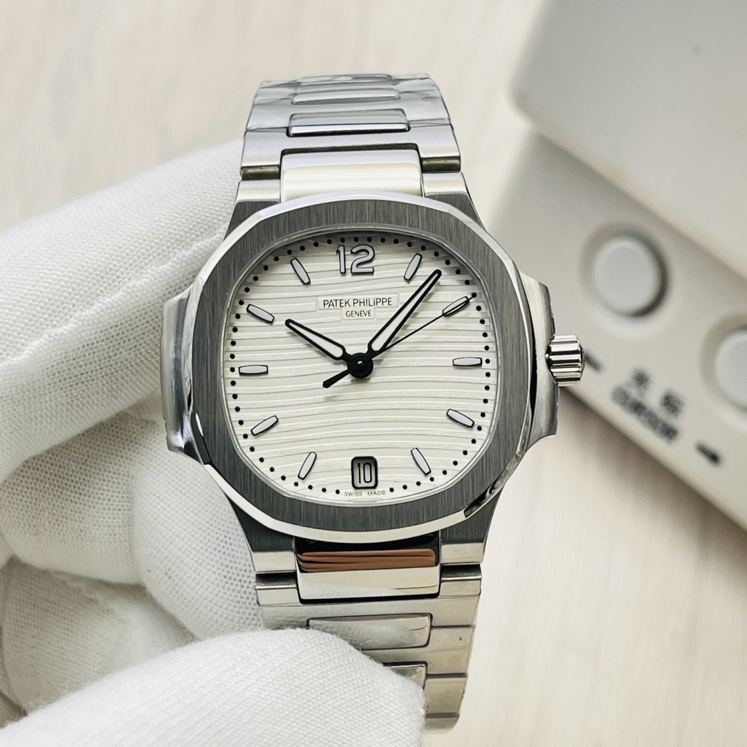Patek Philippe Nautilus Blue 9015 35.2mm
