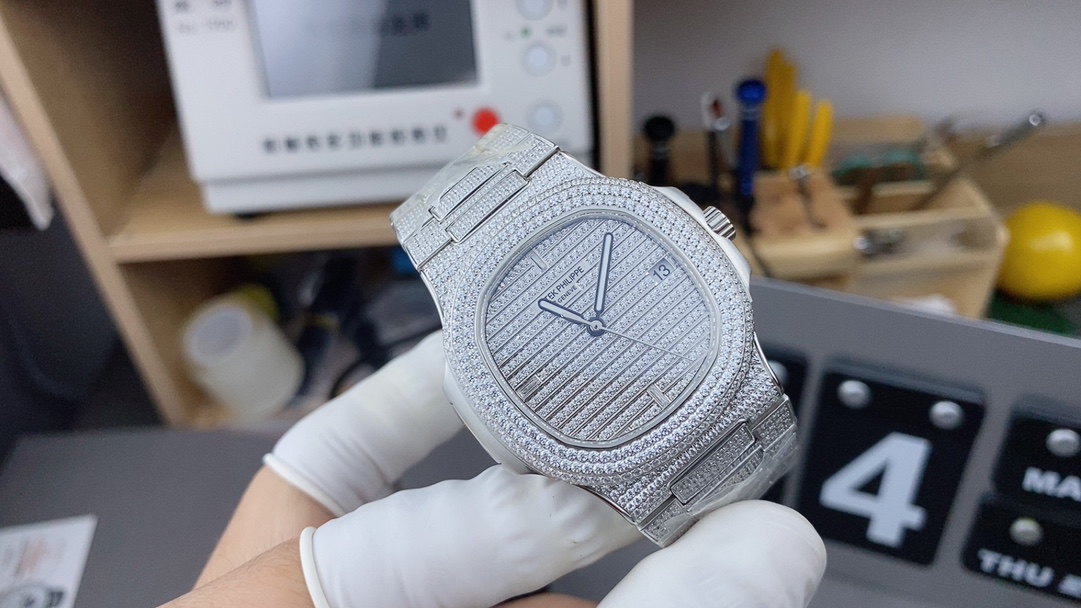 Patek Philippe Nautilus Diamond TW