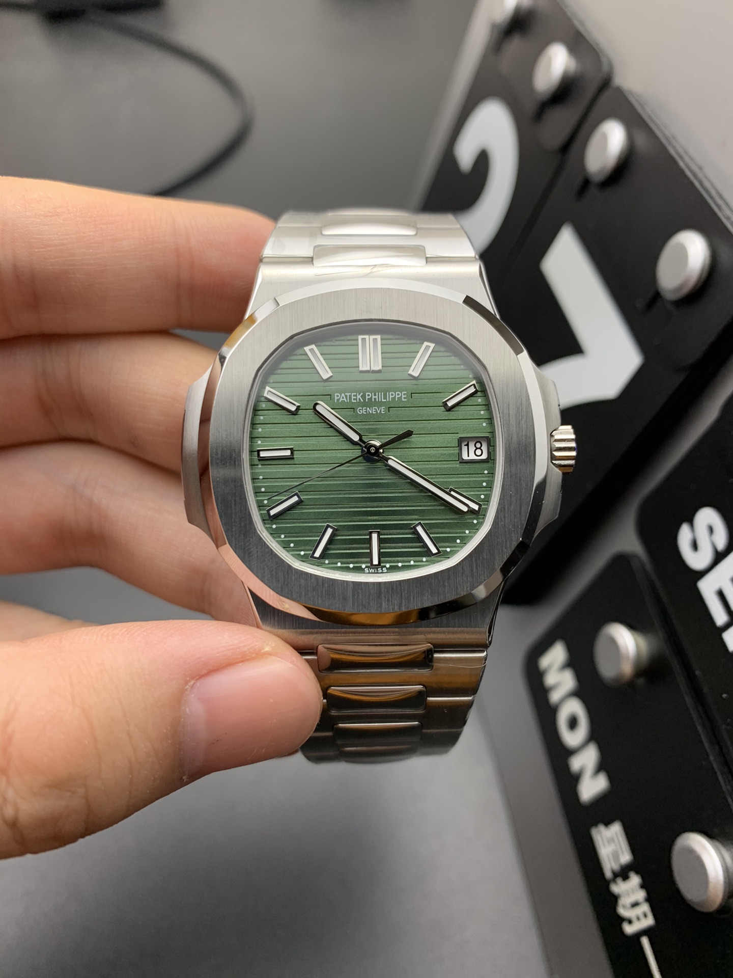 Patek Philippe Nautilus Green 3K