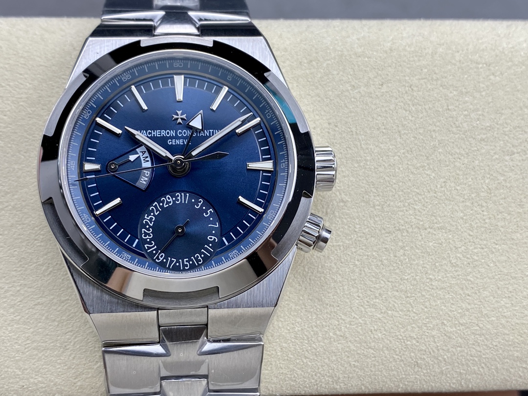 Vacheron Constantin 7900V Watch 4984