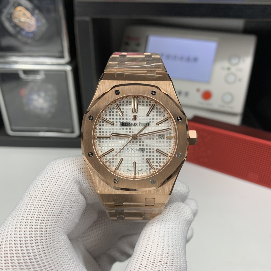 Audemars Piguet Royal Oak Blue 15400OR 41mm