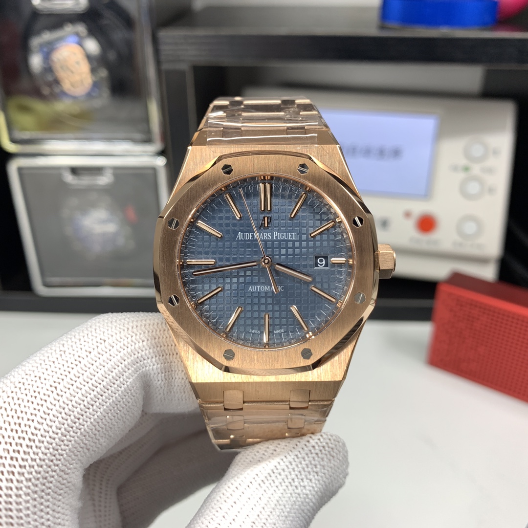 Audemars Piguet Royal Oak Blue 15400OR 41mm