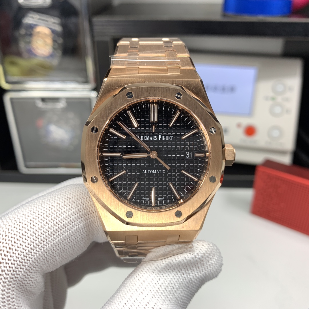 Audemars Piguet Royal Oak Blue 15400OR 41mm