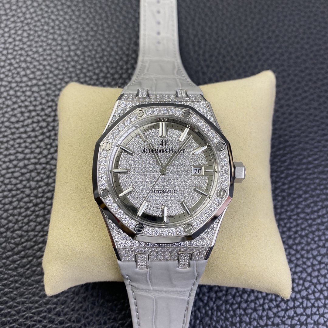 Audemars Piguet Royal Oak Blue 15402OR 11mm