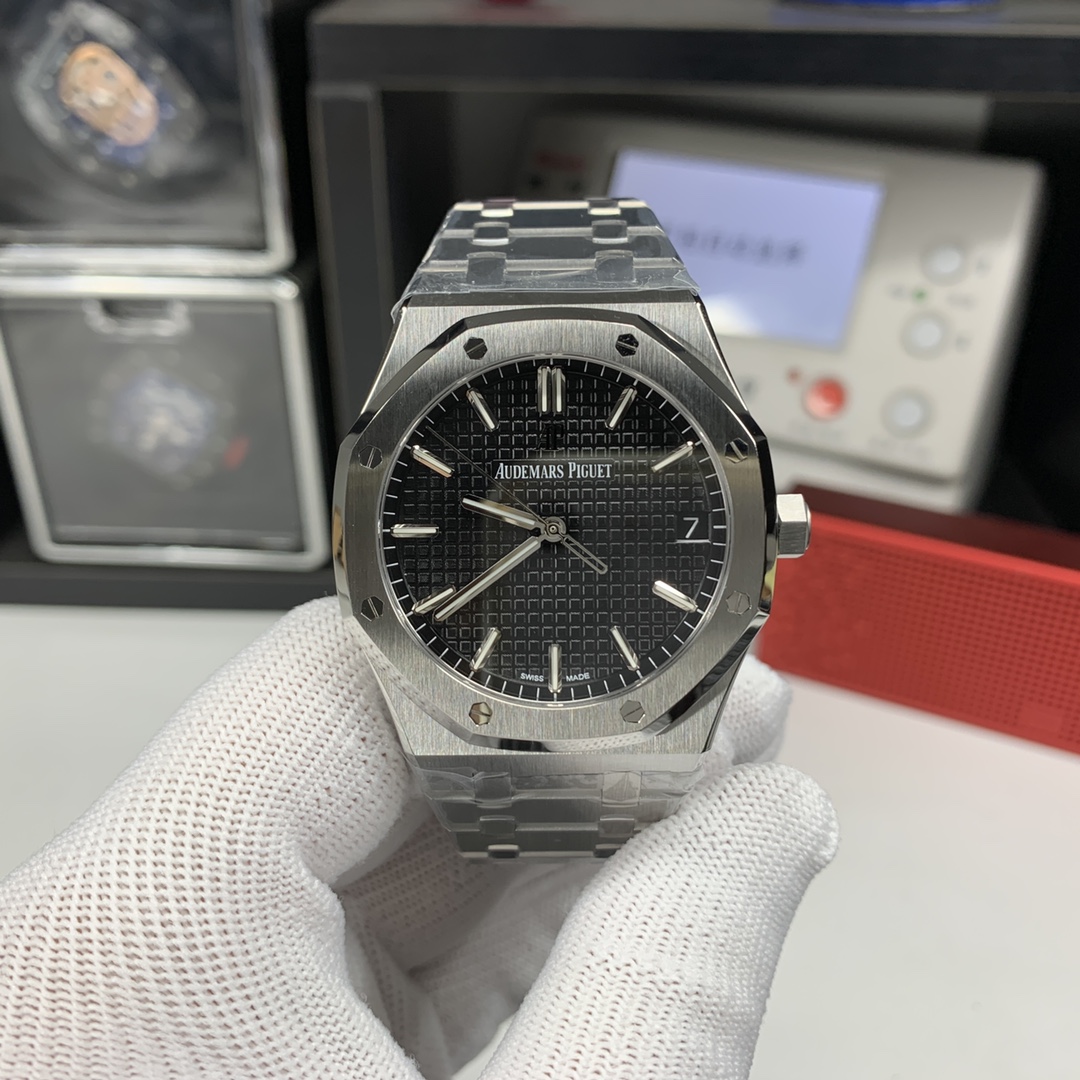 Audemars Piguet Royal Oak Blue 15500ST 41mm