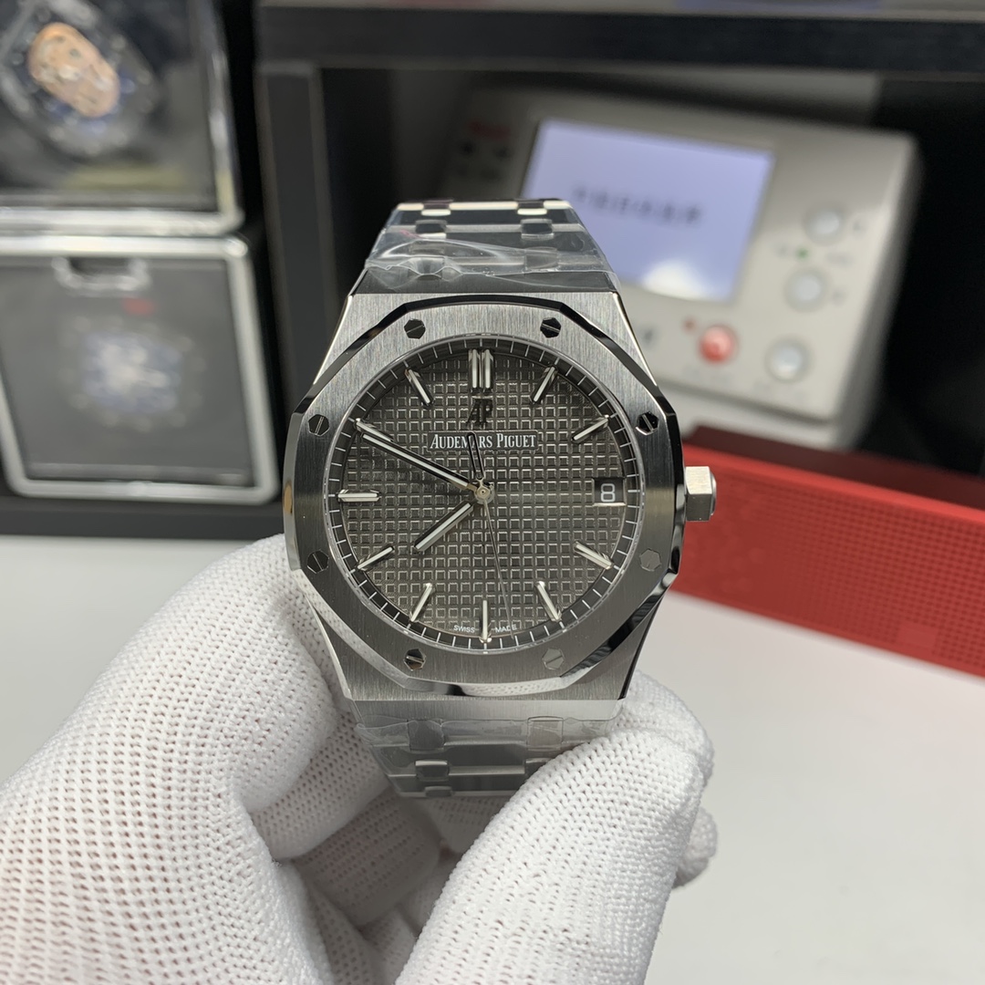 Audemars Piguet Royal Oak Blue 15500ST 41mm
