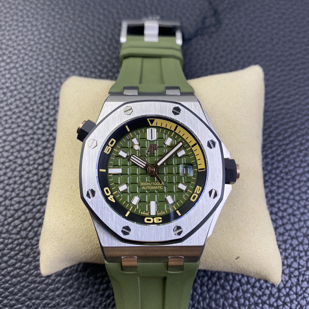 Audemars Piguet Royal Oak Blue 15720 42mm