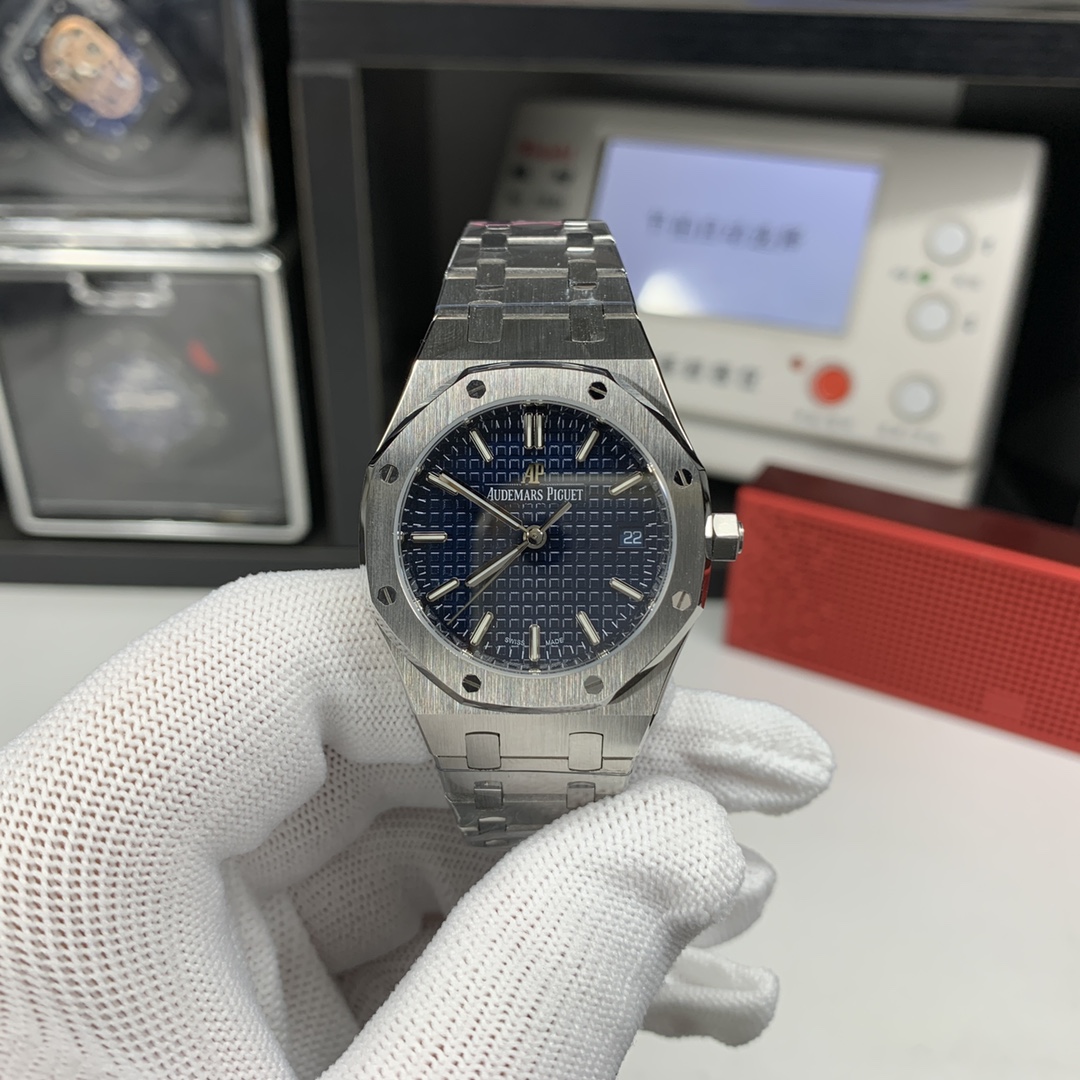 Audemars Piguet Royal Oak Blue 77350ST 34mm