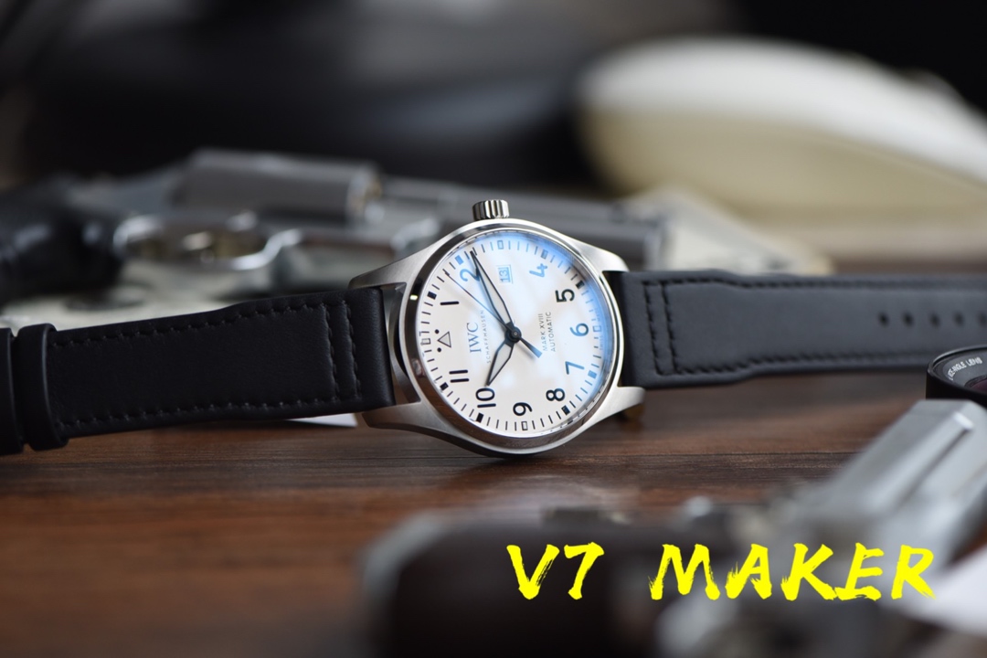 IWC Pilot White 2892 V7