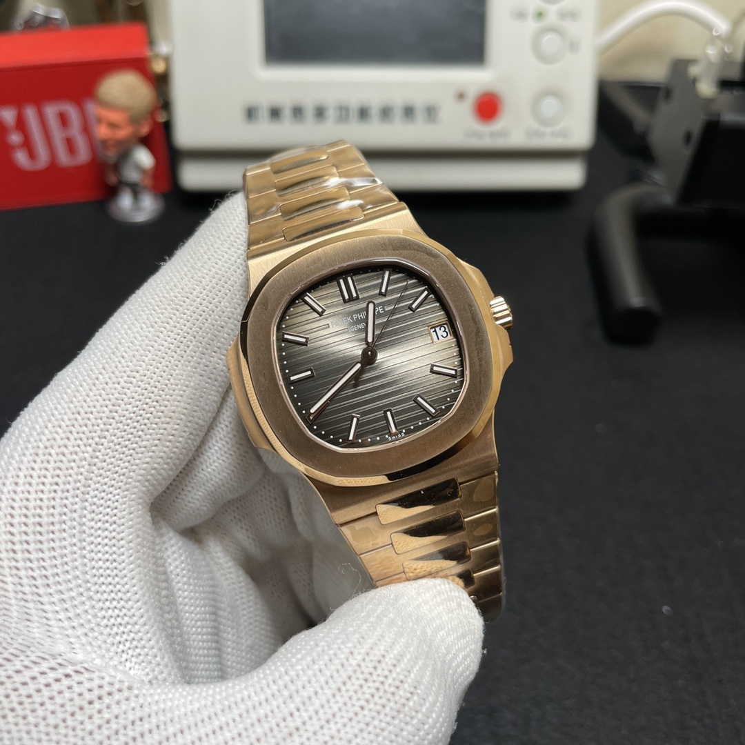 Patek Philippe Nautilus 28800