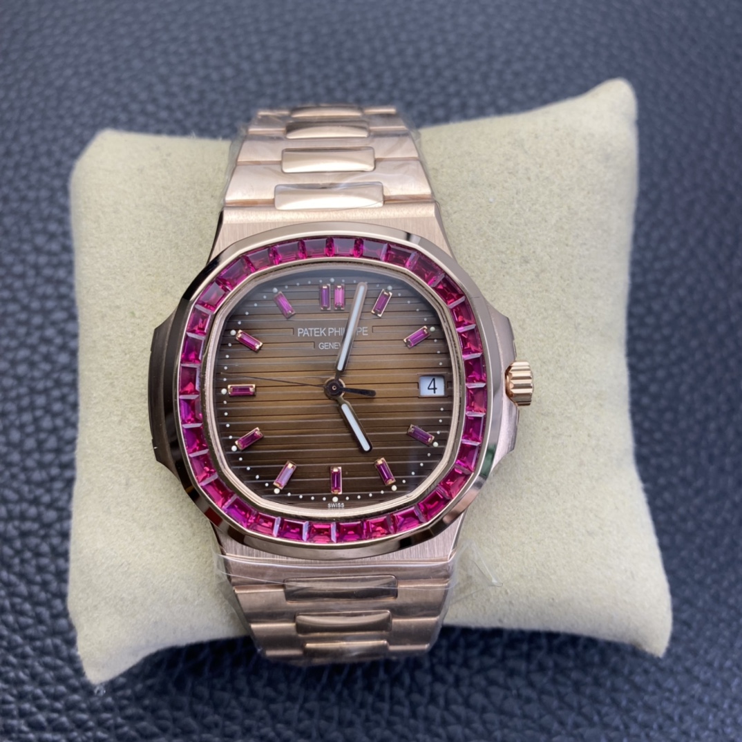 Patek Philippe Nautilus 5723