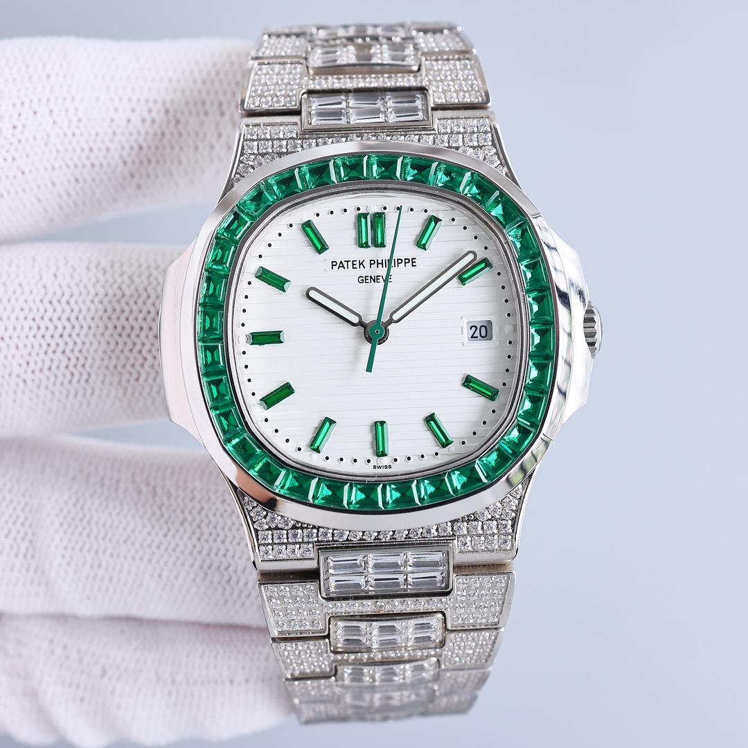 Patek Philippe Nautilus Blue 5711 11.5mm