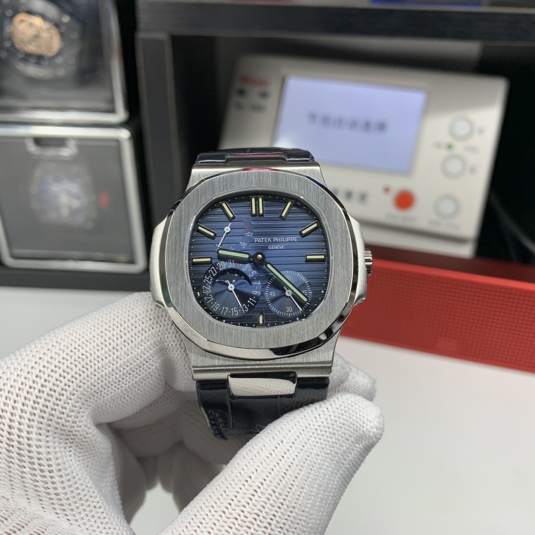 Patek Philippe Nautilus Blue 5712/1A 40mm