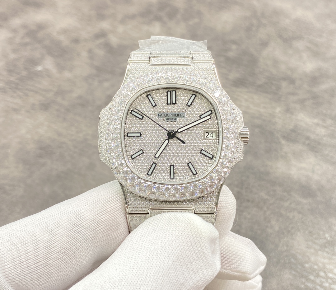 Patek Philippe Nautilus Diamond TW