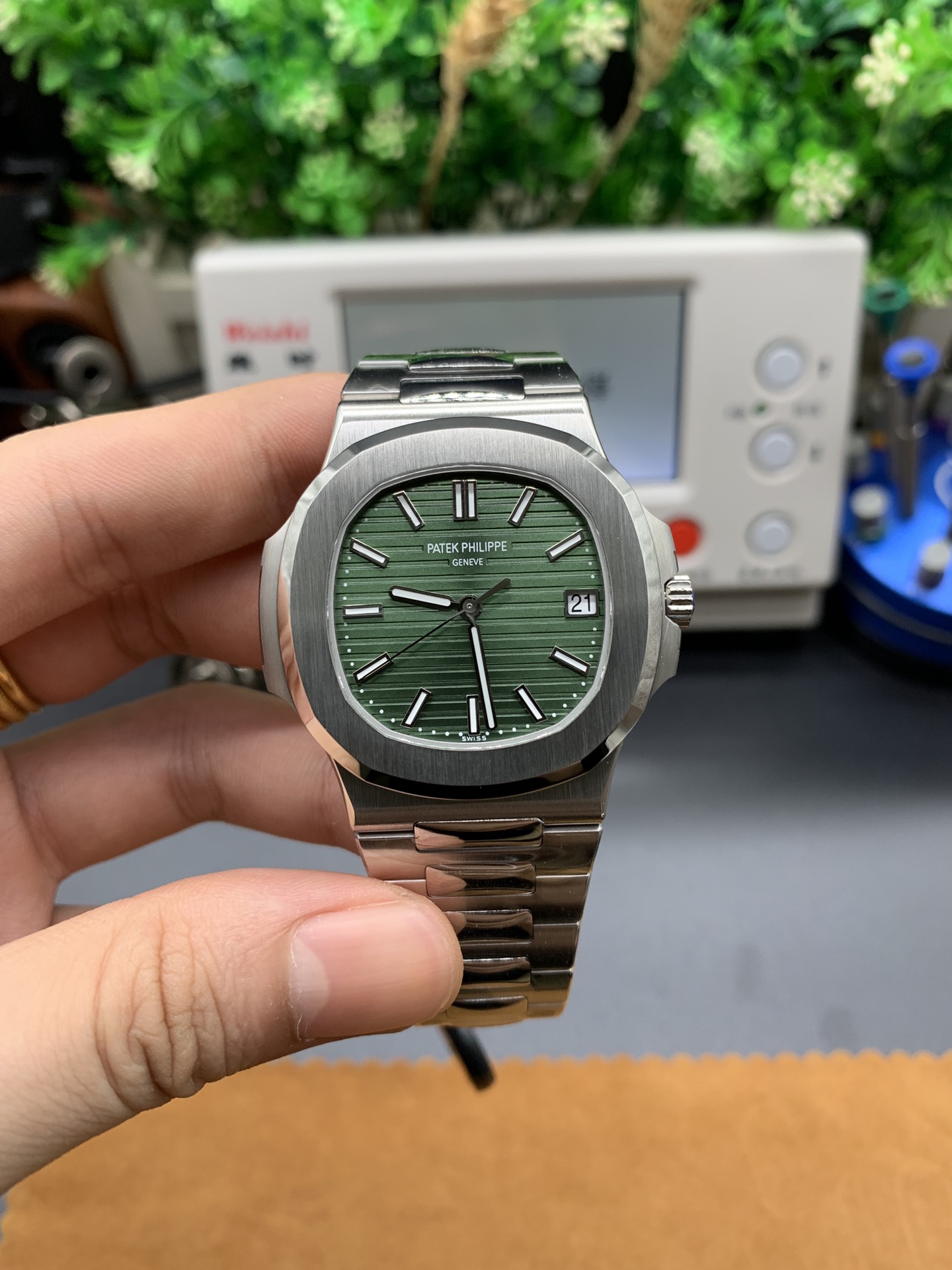 Patek Philippe Nautilus Green 3K