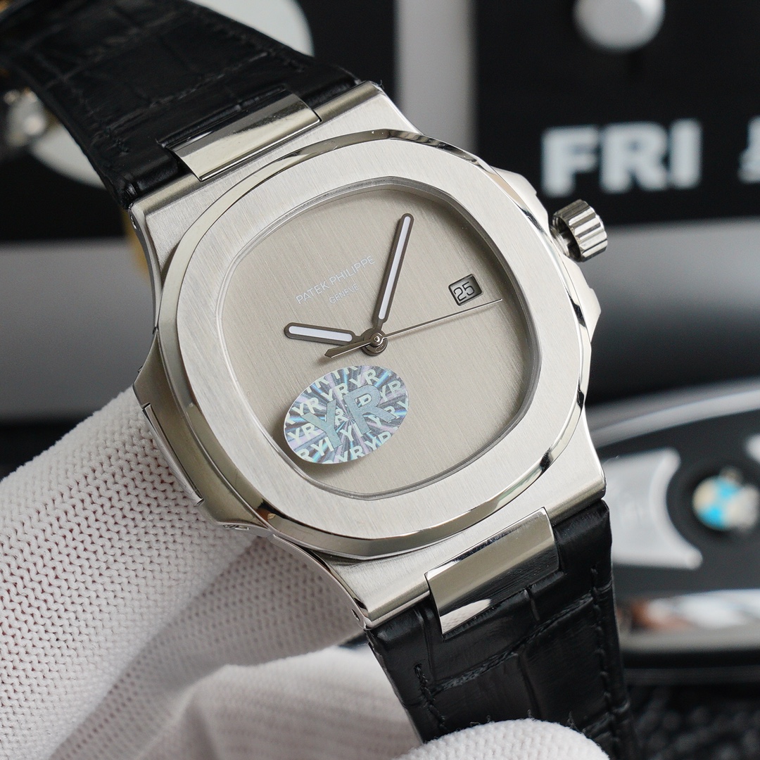 Patek Philippe Nautilus Grey 40mm