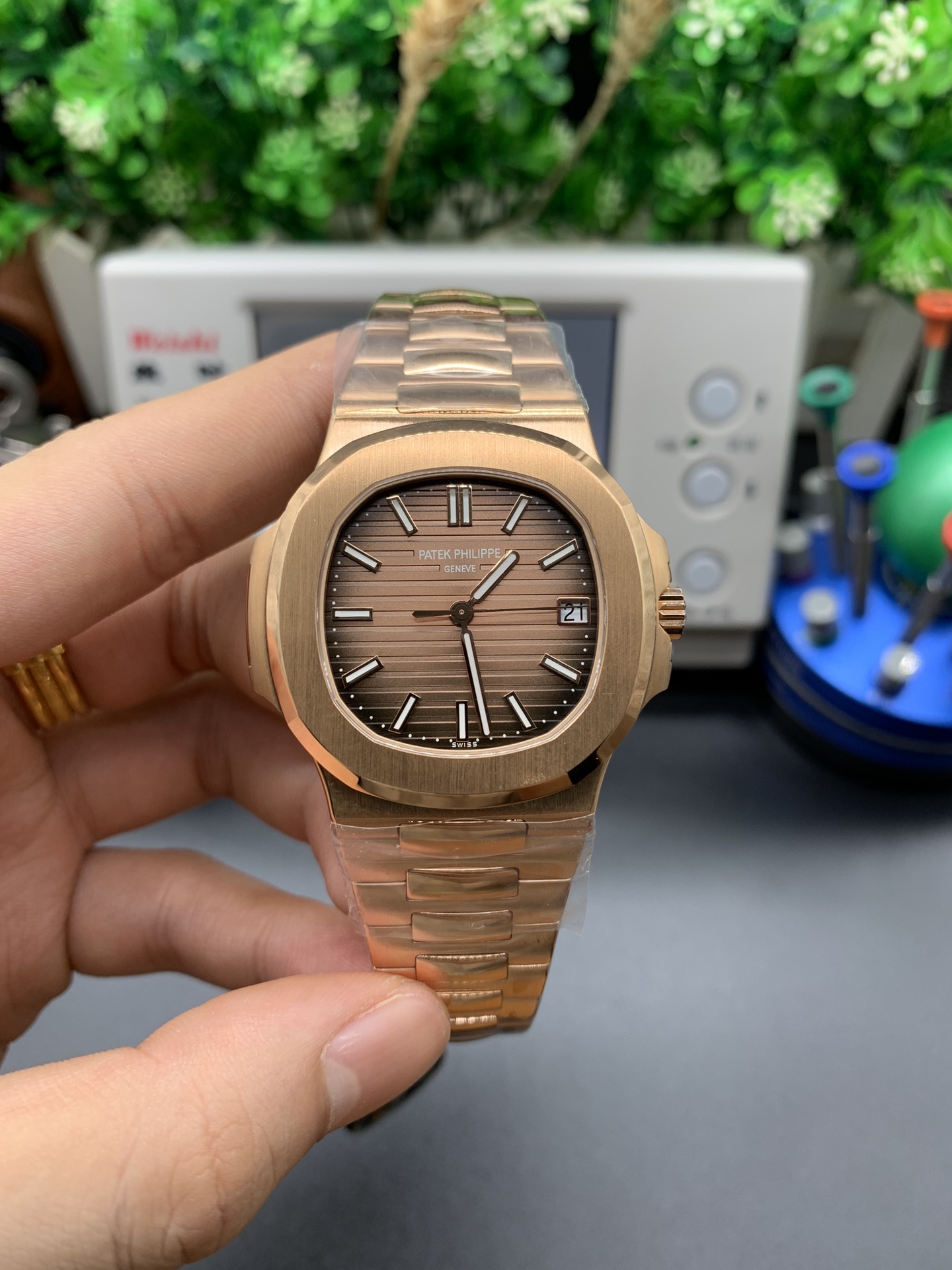 Patek Philippe Nautilus Rose Gold 3K