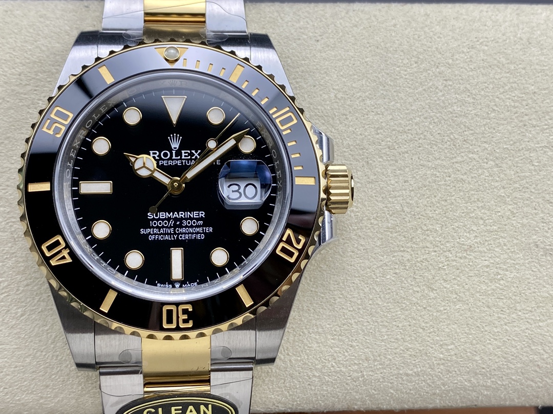 Rolex Submariner Black 3235 41mm CLEAN