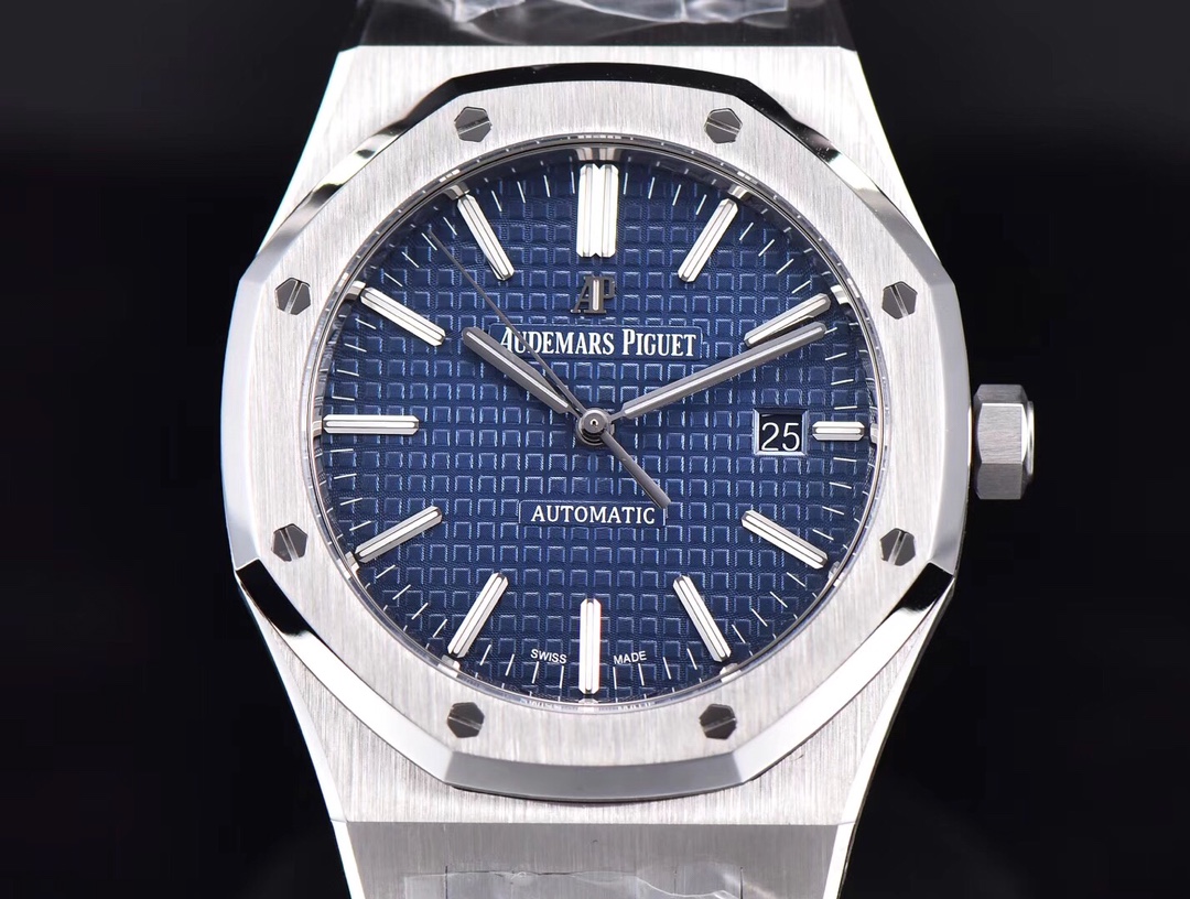 Audemars Piguet Royal Oak Blue 15400