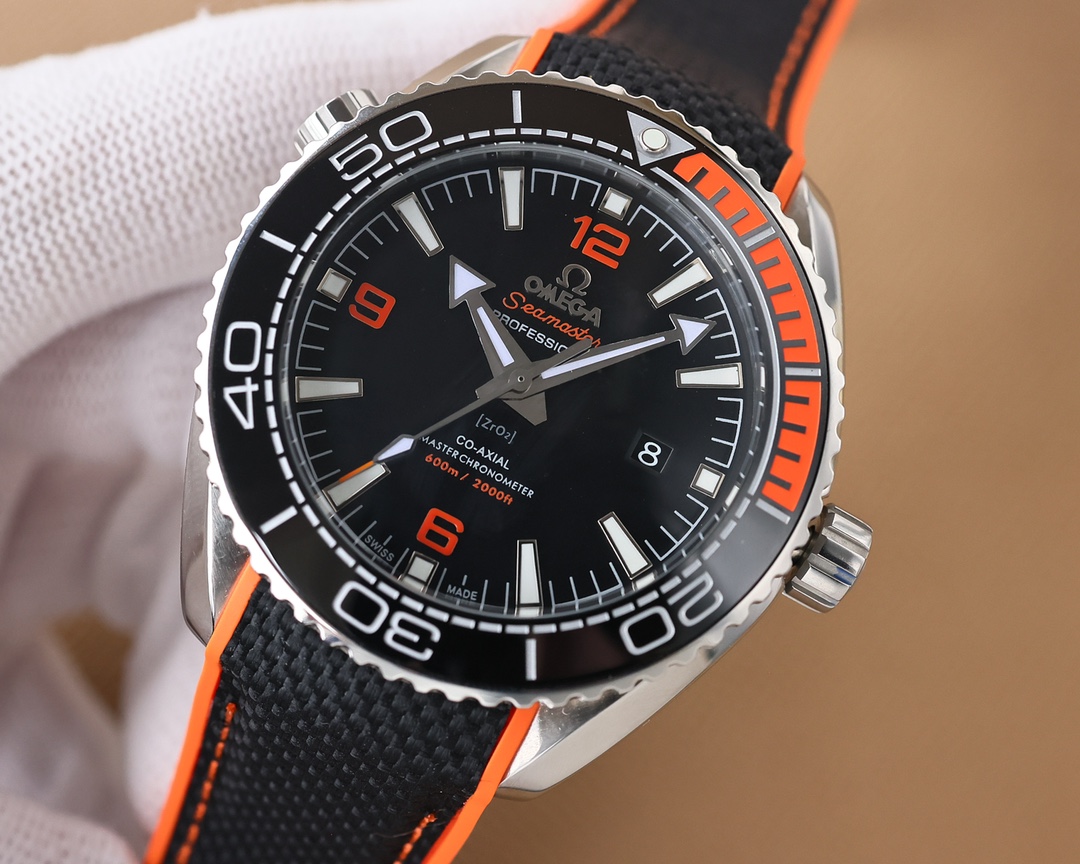 Omega Seamaster Black 2021 43.5mm