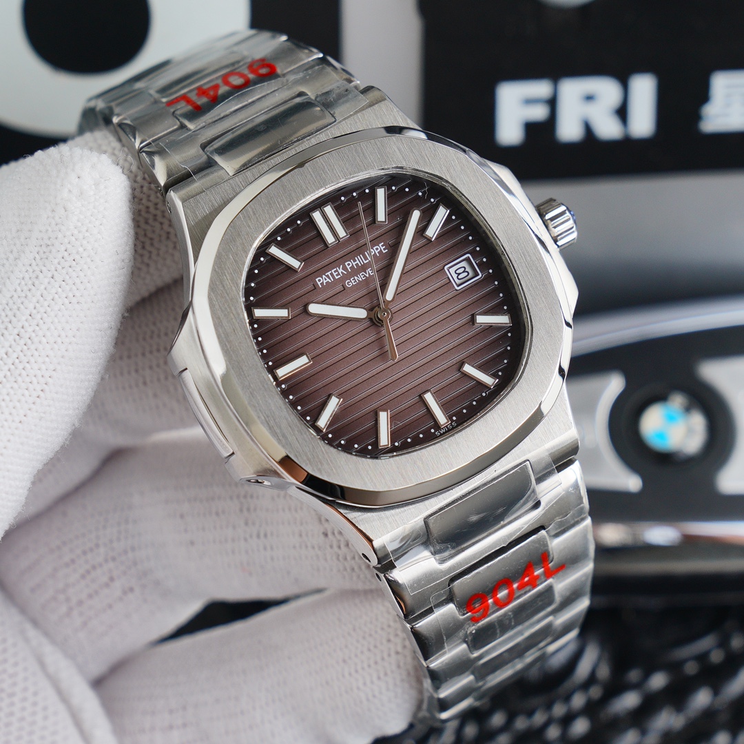 Patek Philippe Nautilus 1976