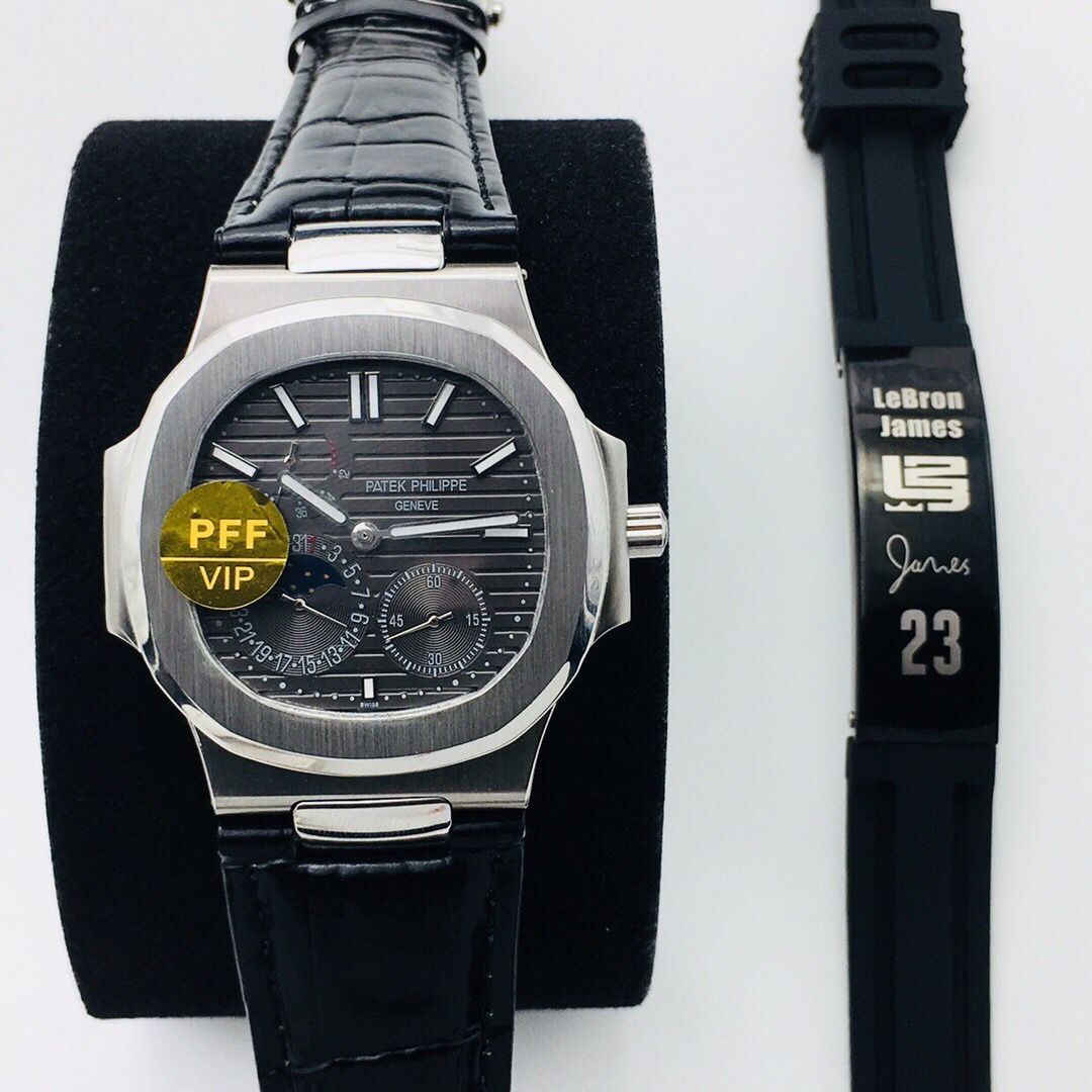 Patek Philippe Nautilus Blue 5724