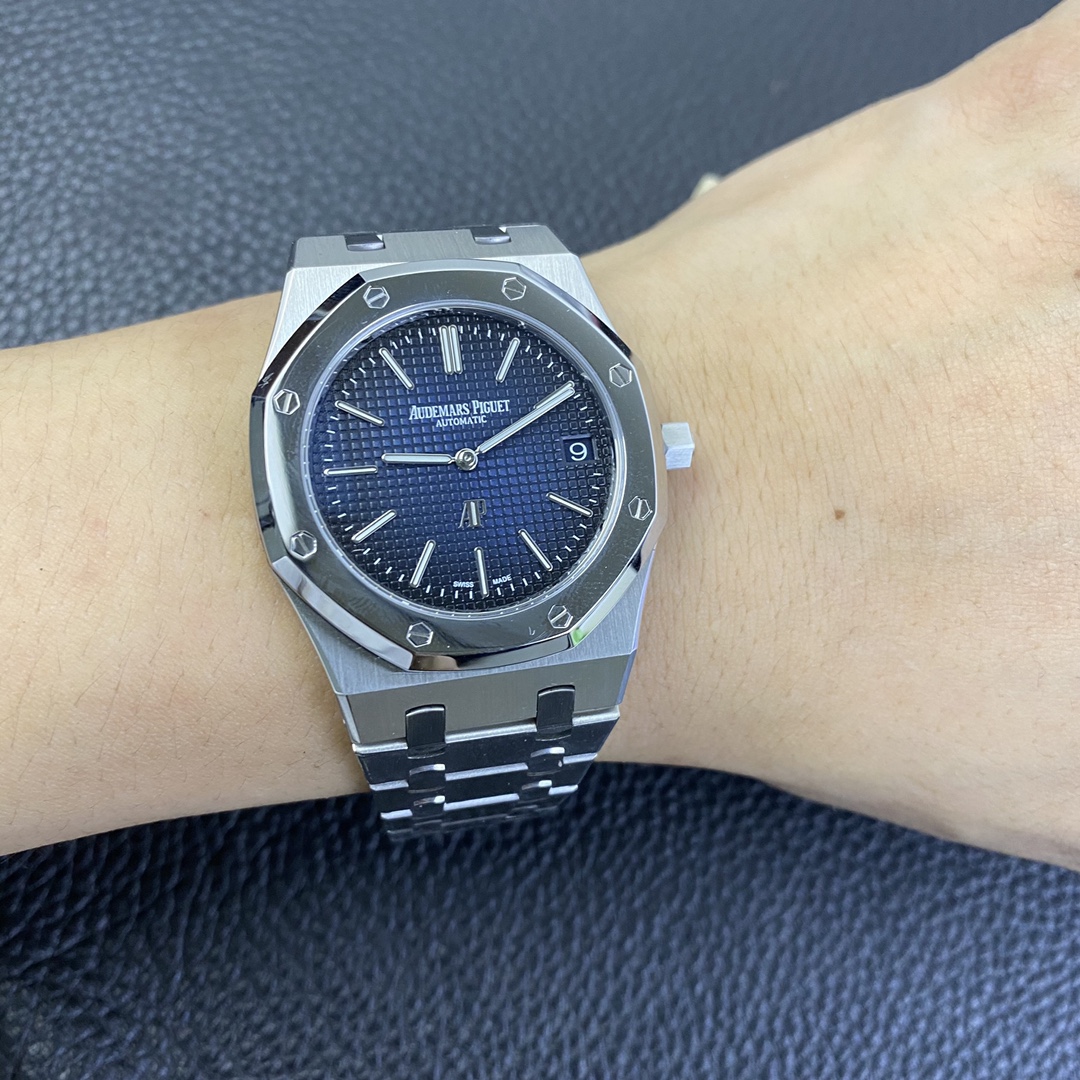 Audemars Piguet Royal Oak Blue 15202
