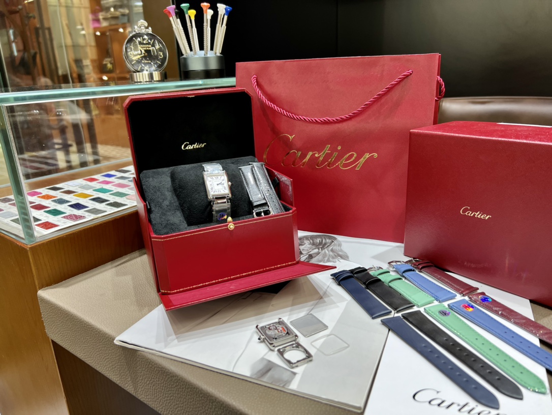 Cartier Tank 33.7mm