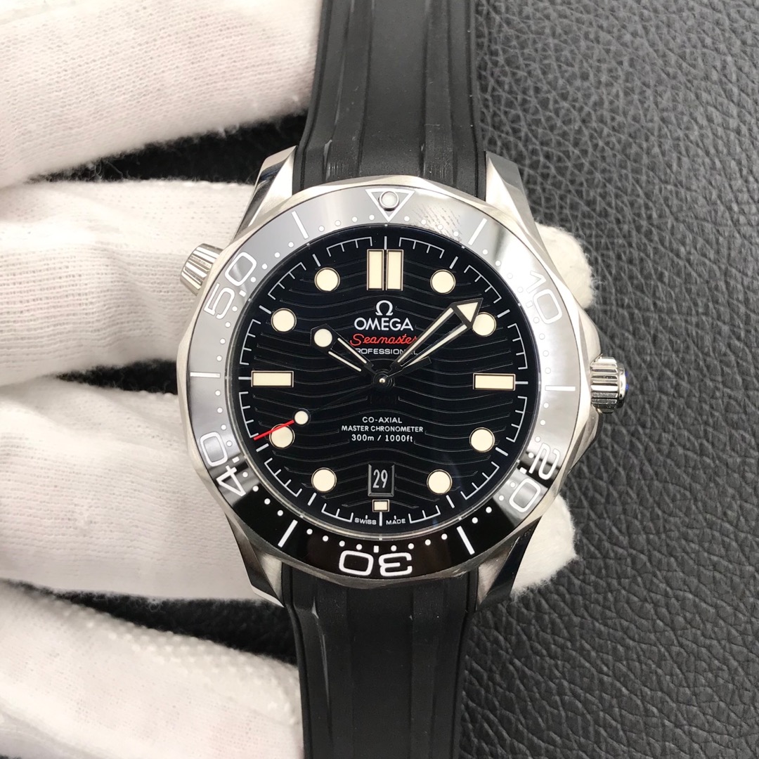 Omega Seamaster White 8800 42mm