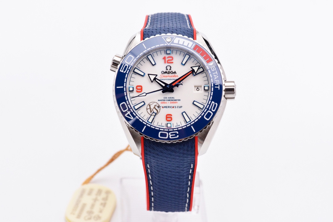 Omega Seamaster White 8900 43.5mm VS