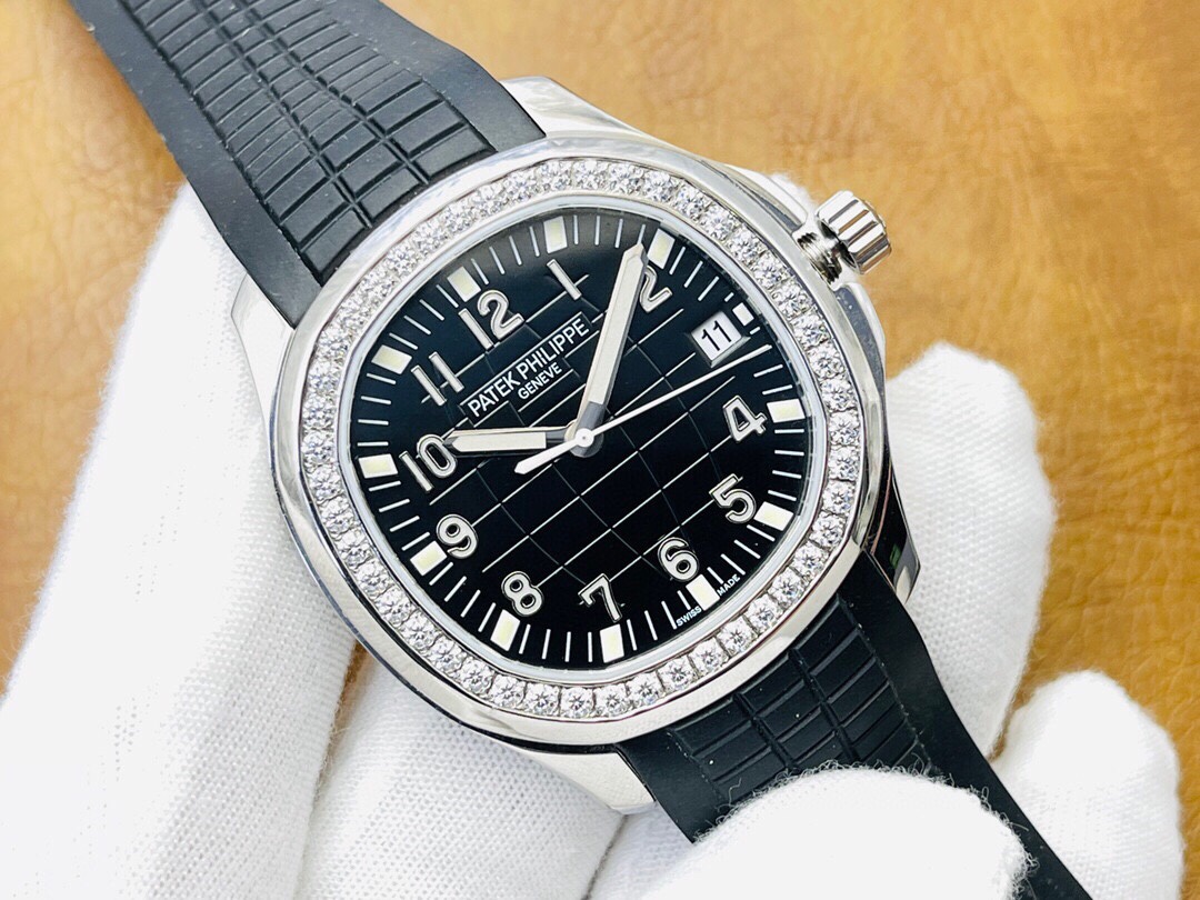 Patek Philippe Aquanaut Black 5167A