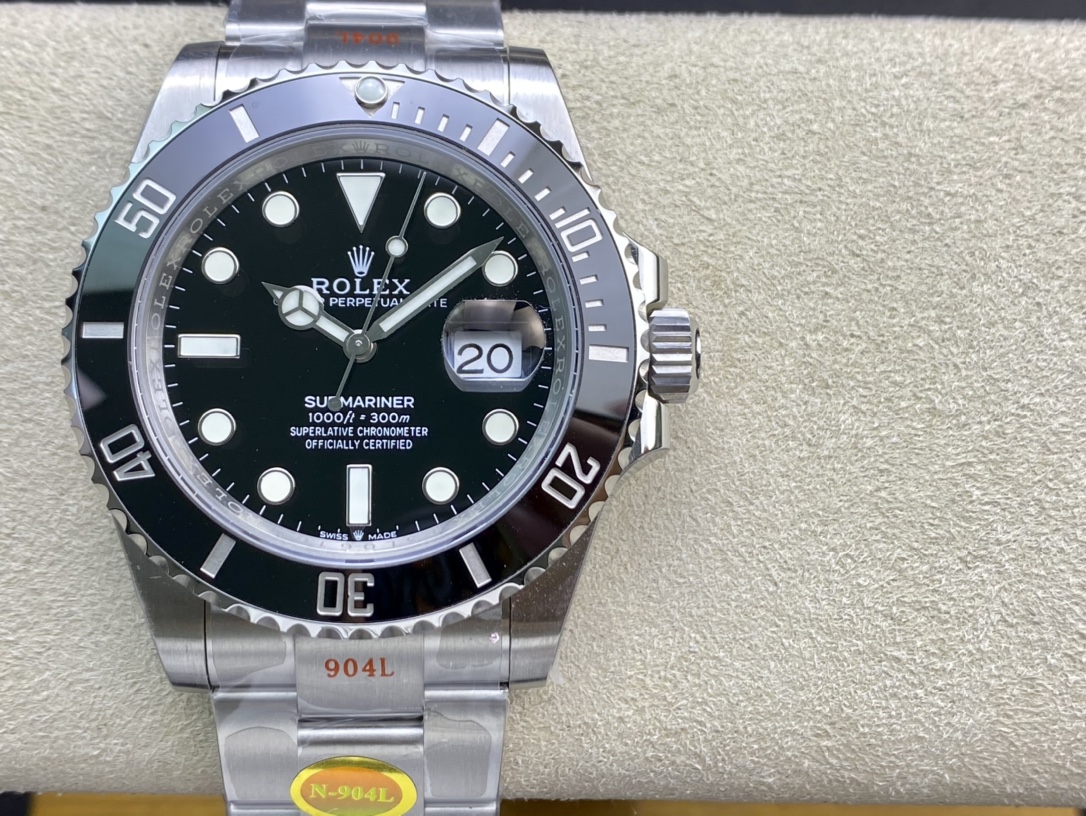 Rolex Submariner Green 2020 41mm NOOB