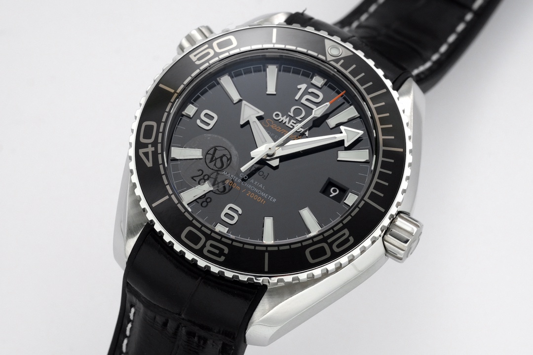 Omega Seamaster Black 39.5mm VS