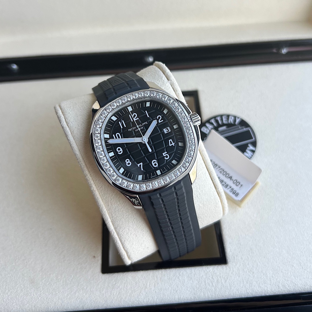 Patek Philippe Aquanaut Green 5267-200A 38.8mm