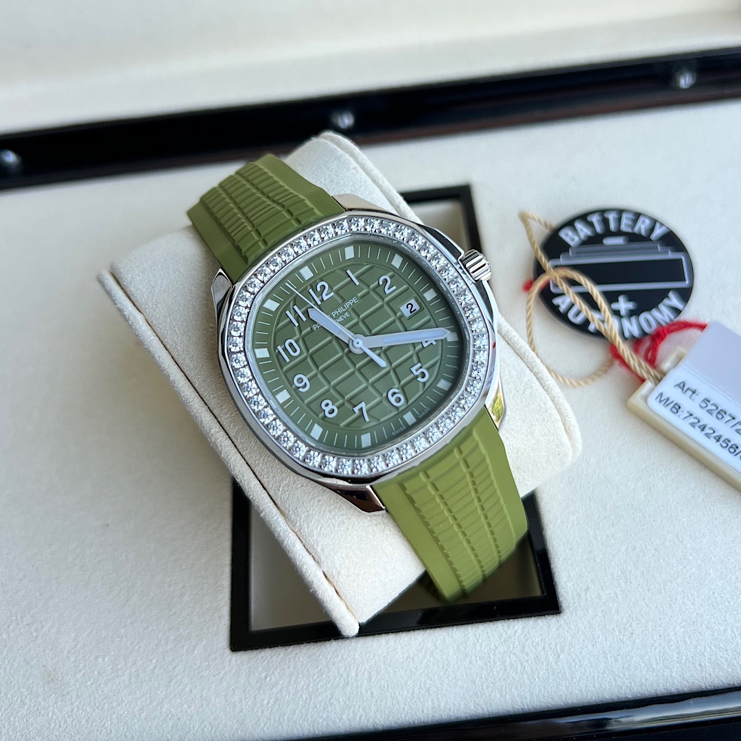 Patek Philippe Aquanaut Green 5267-200A 38.8mm