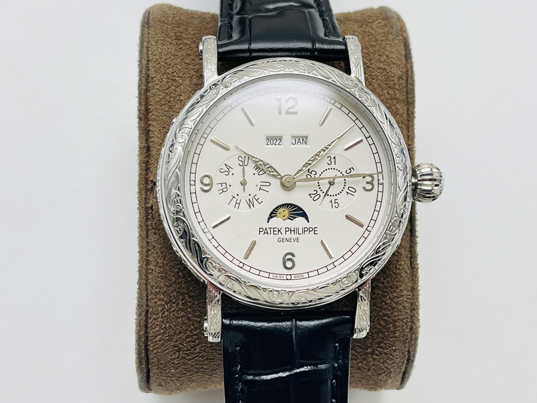 Patek Philippe Calatrava Watch 5918