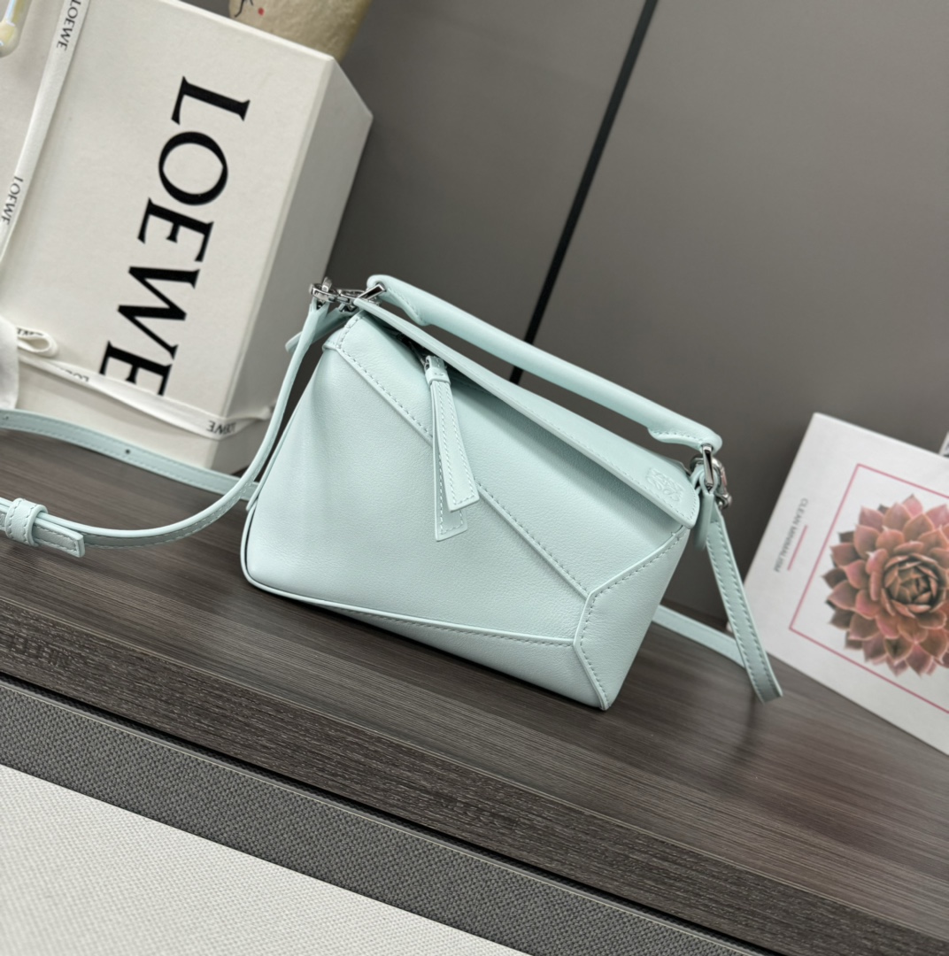 Loewe Puzzle 062312 18×12.5×8cm