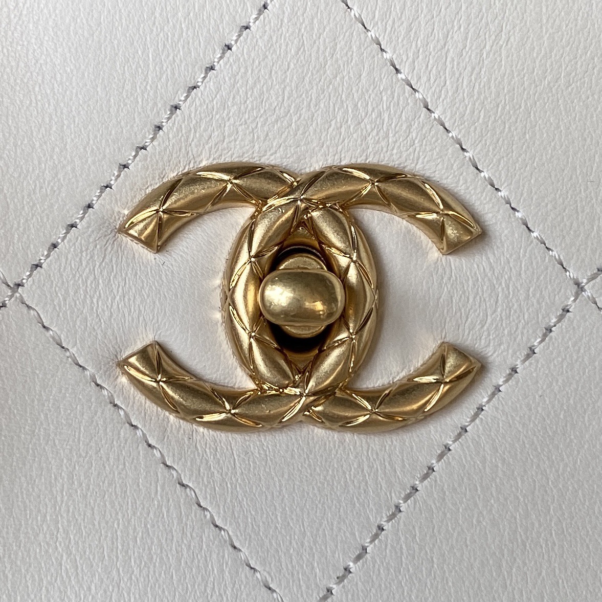 Prada 26×25×7.5cm Bag 0825