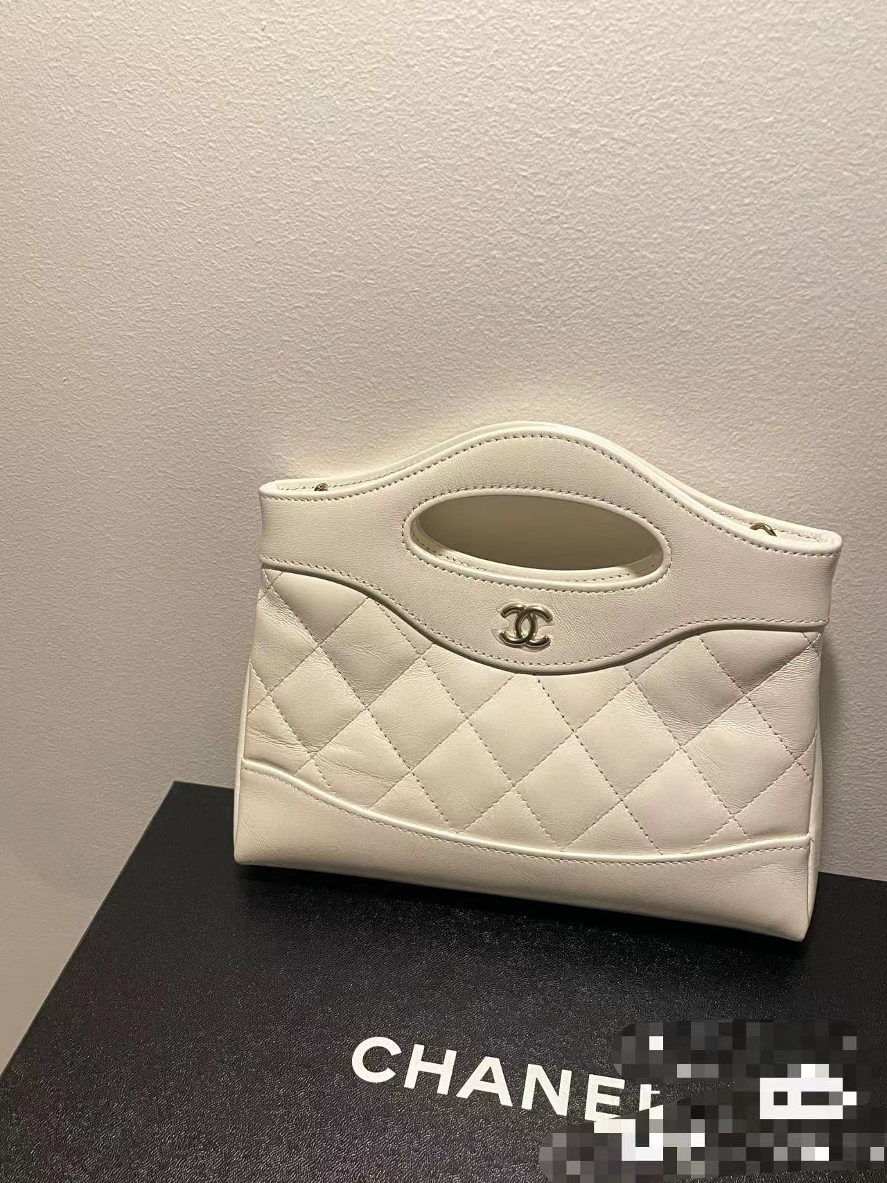 Chanel Black 22×23×5.5Cm