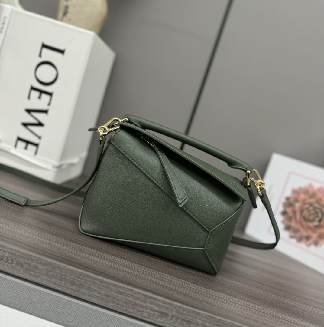 Loewe Puzzle 062312 18×12.5×8cm