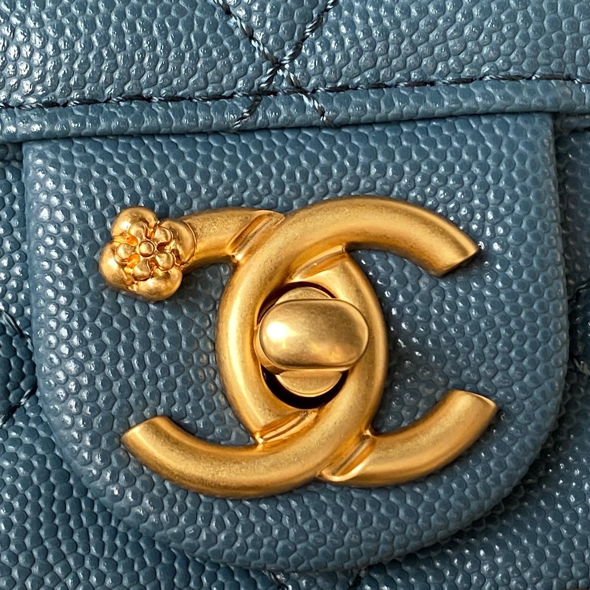 Coach Classic Flap Black 15×23.5×9cm