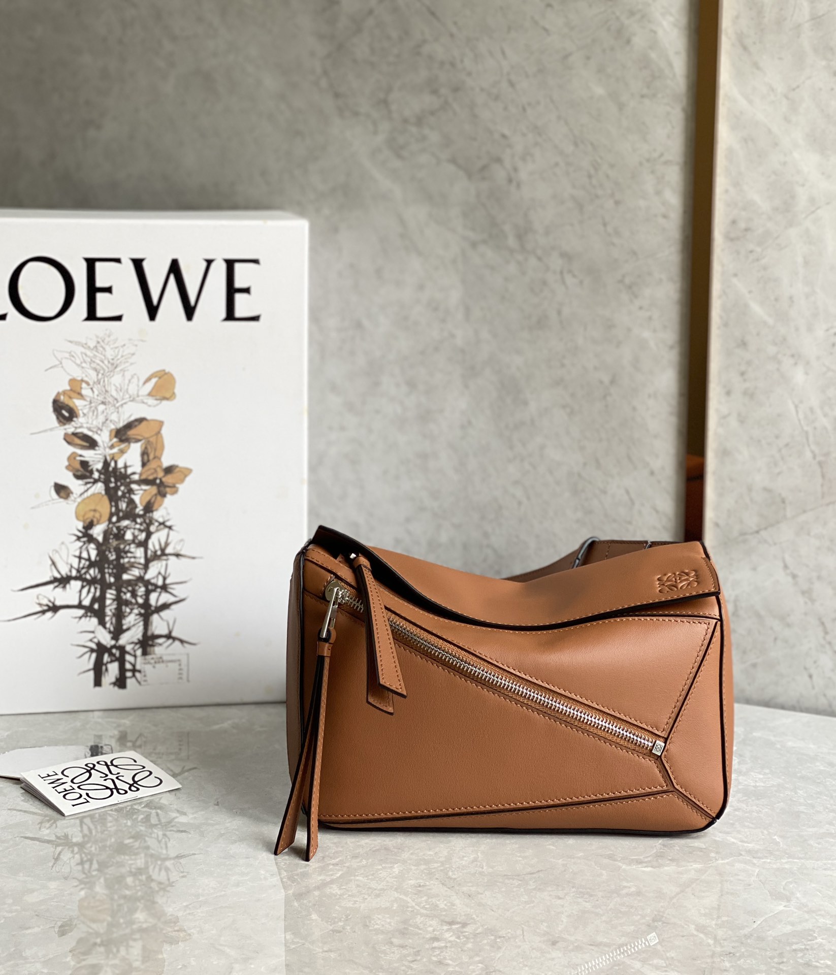 Loewe Puzzle Gold 24×16×10.5cm