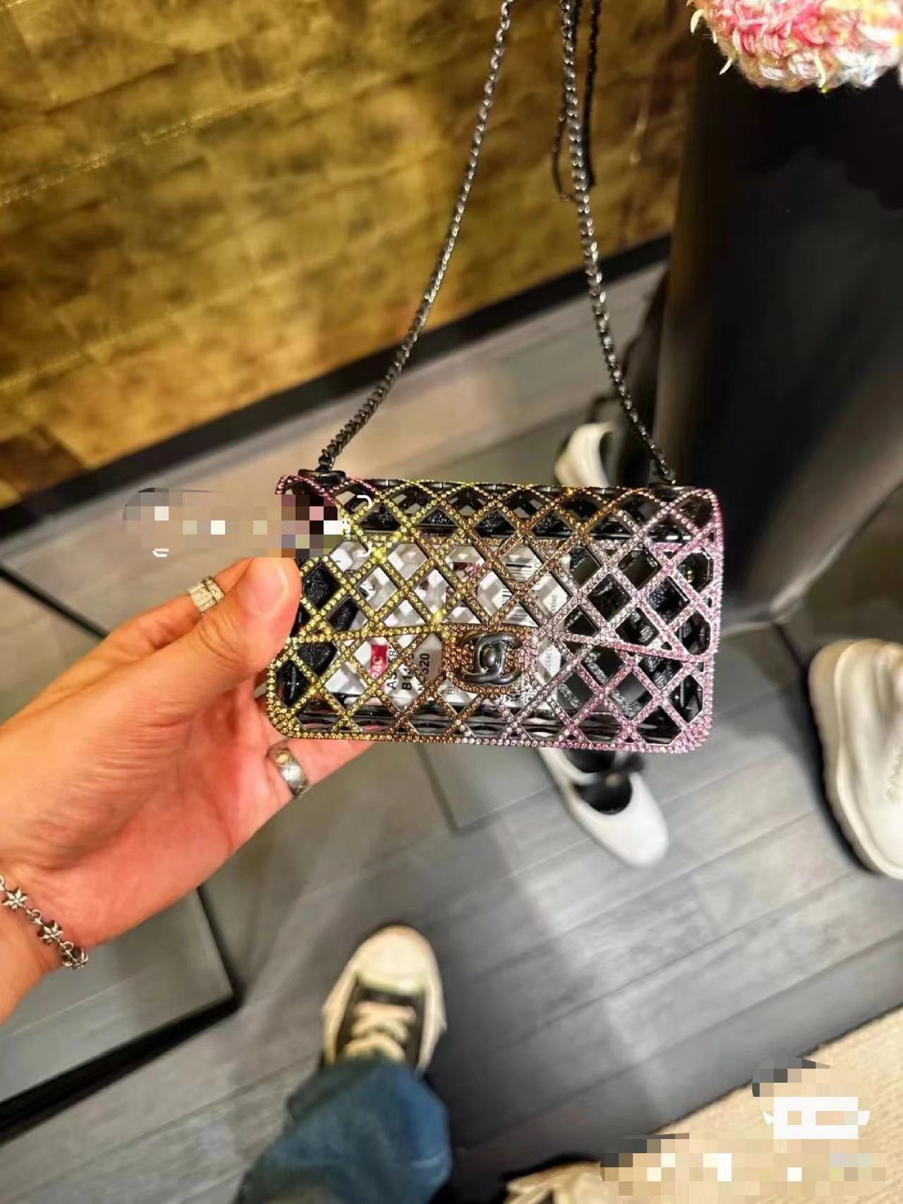 Chanel Classic Flap Bag 0696