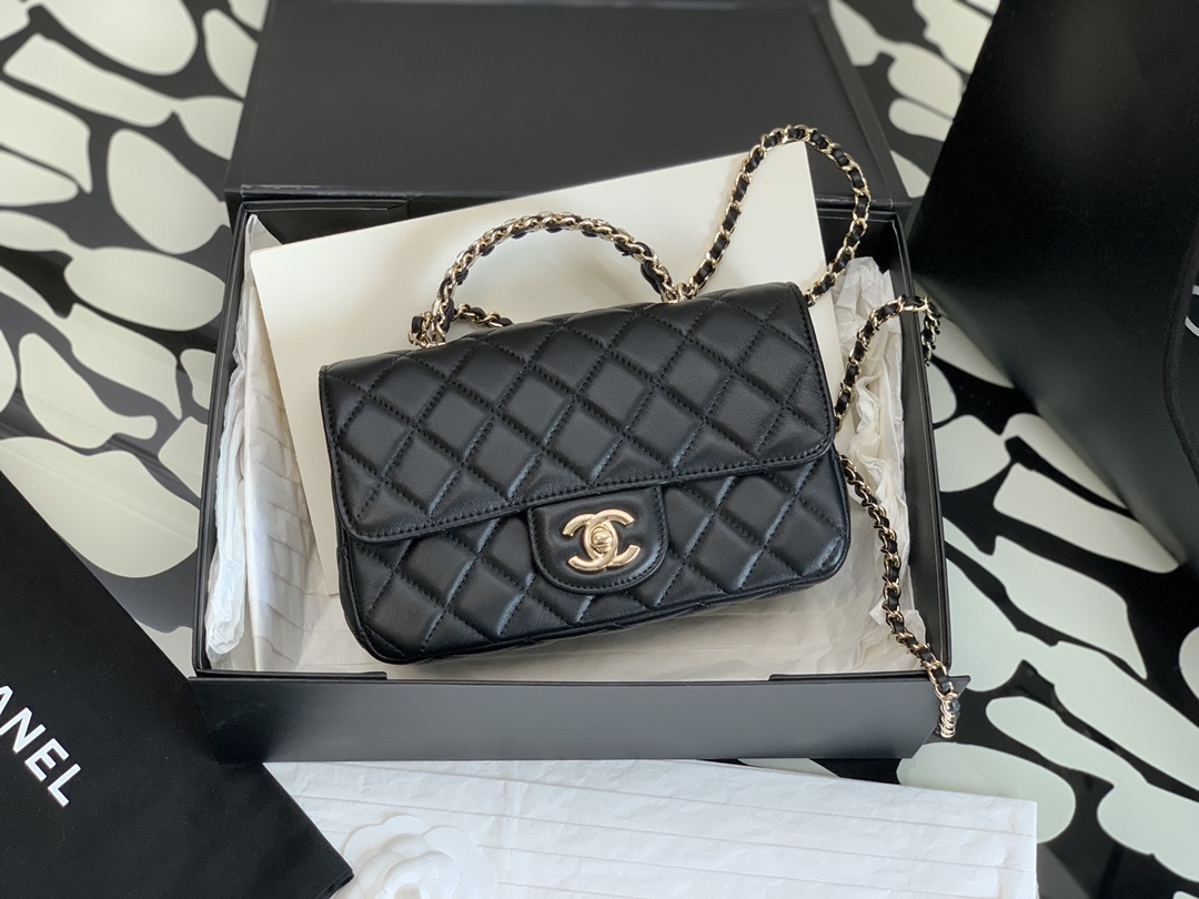 Chanel Classic Flap Bag 0724