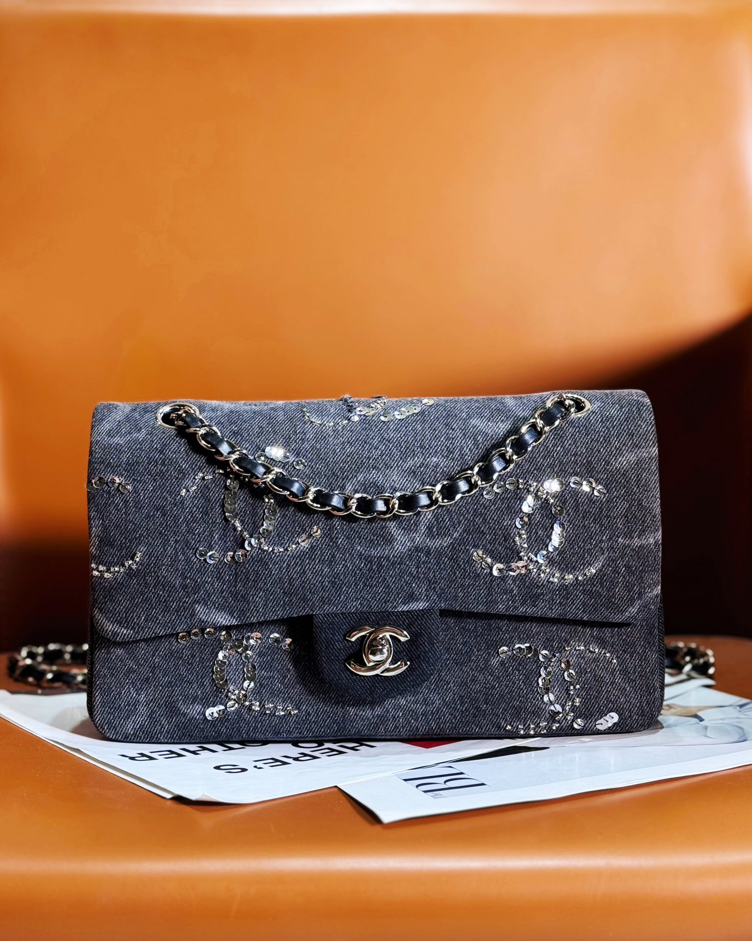 Chanel Classic Flap Grey 15.5×25.5×6.5cm