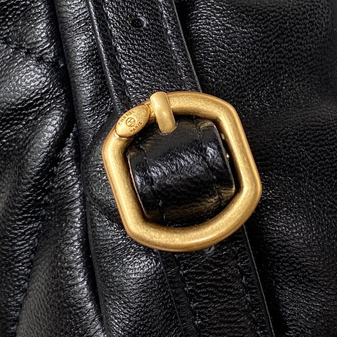 Chanel Black 26×22×16cm
